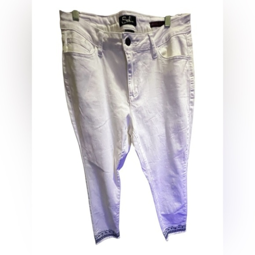 Earl Jeans Crisp White Skinny Fit with detailing at ankle